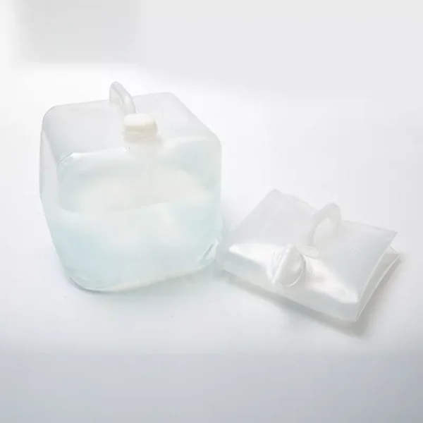 Collapsible water Container with Spigot