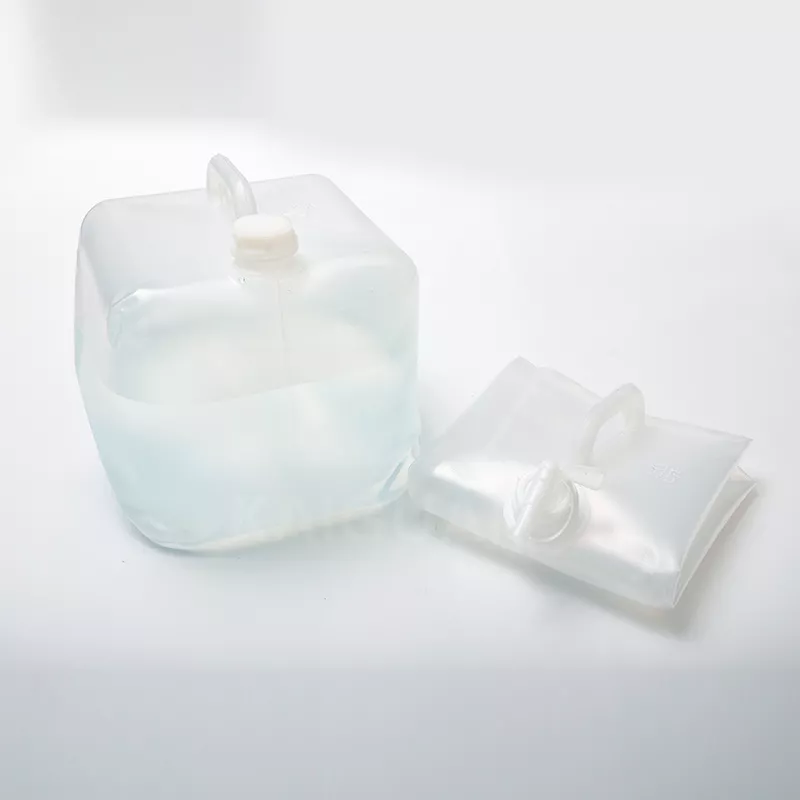 Collapsible water Container with Spigot